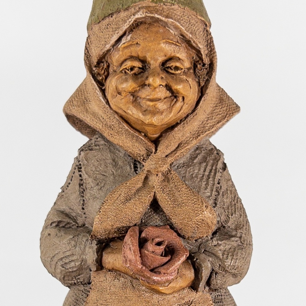 Signed Tom Clark MOM Gnome - Rosie 1987	
Mold #35	Style #1193 VTG Retired